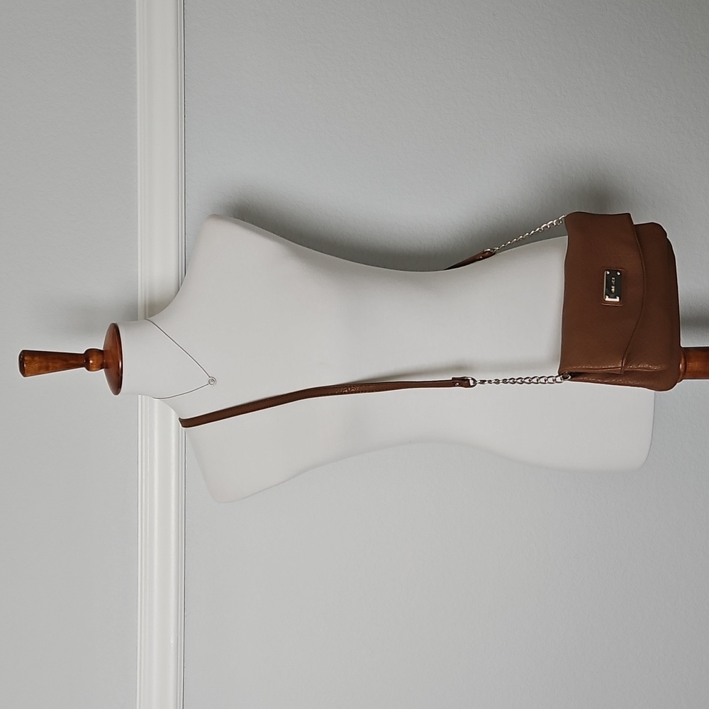 Nine West Crossbody Purse Convertible Wristlet Bag Brown Detachable Strap - Picture 3 of 12